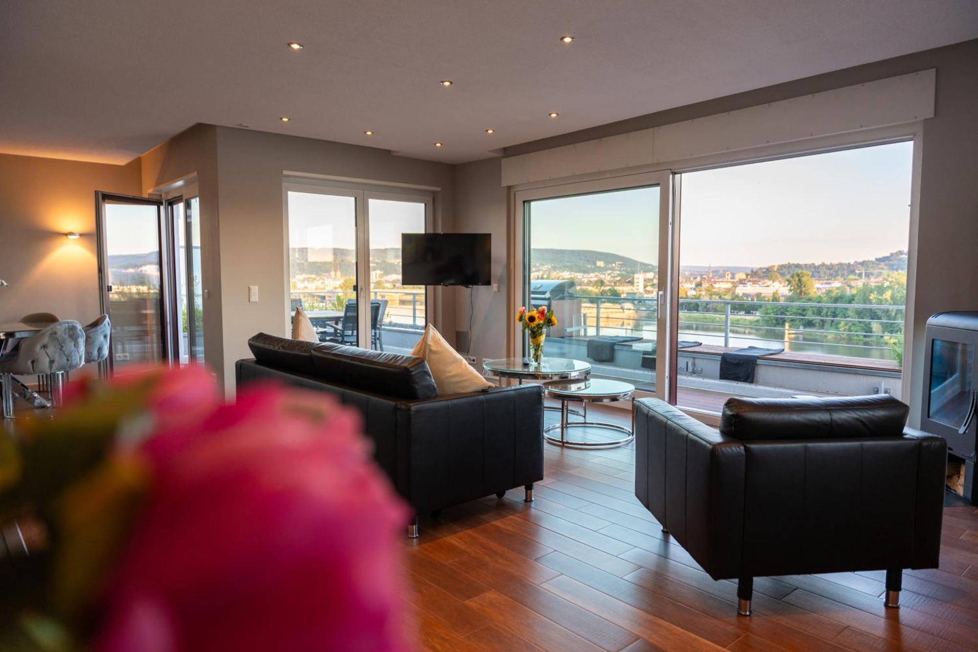 Penthouse Wohnung Mit Schoenem Moselblick In Metternich Koblenz  Exteriör bild
