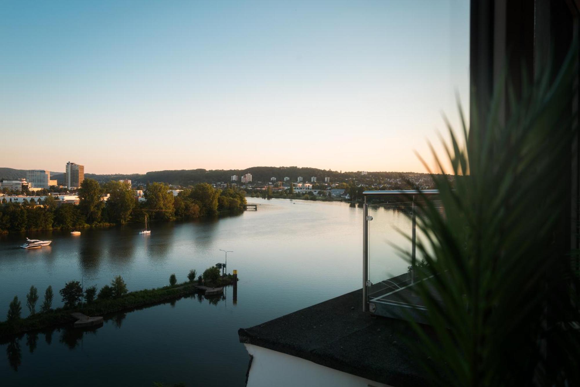 Penthouse Wohnung Mit Schoenem Moselblick In Metternich Koblenz  Exteriör bild