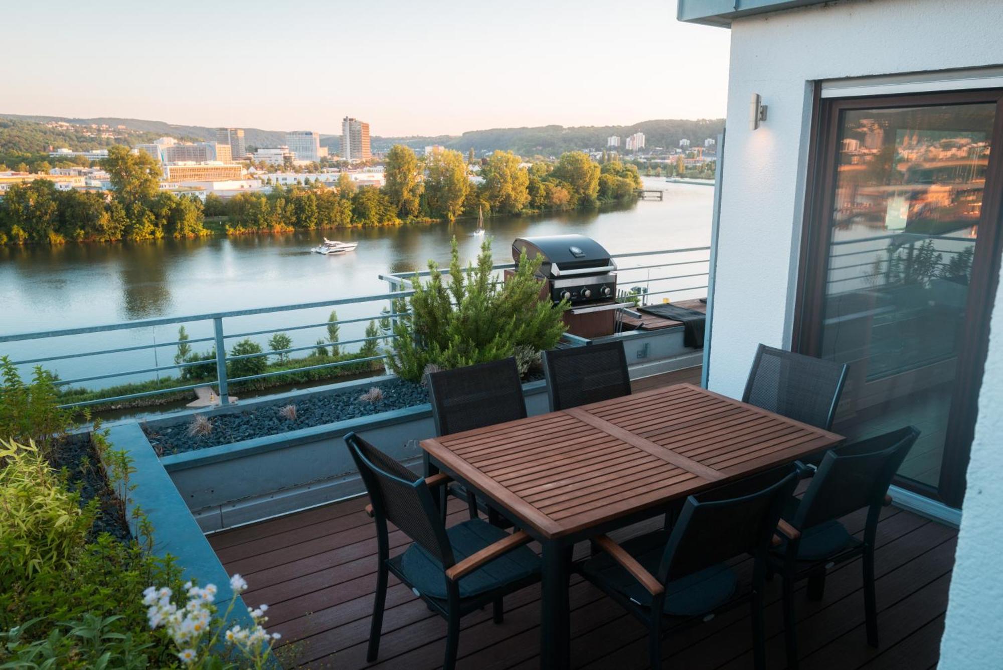 Penthouse Wohnung Mit Schoenem Moselblick In Metternich Koblenz  Exteriör bild
