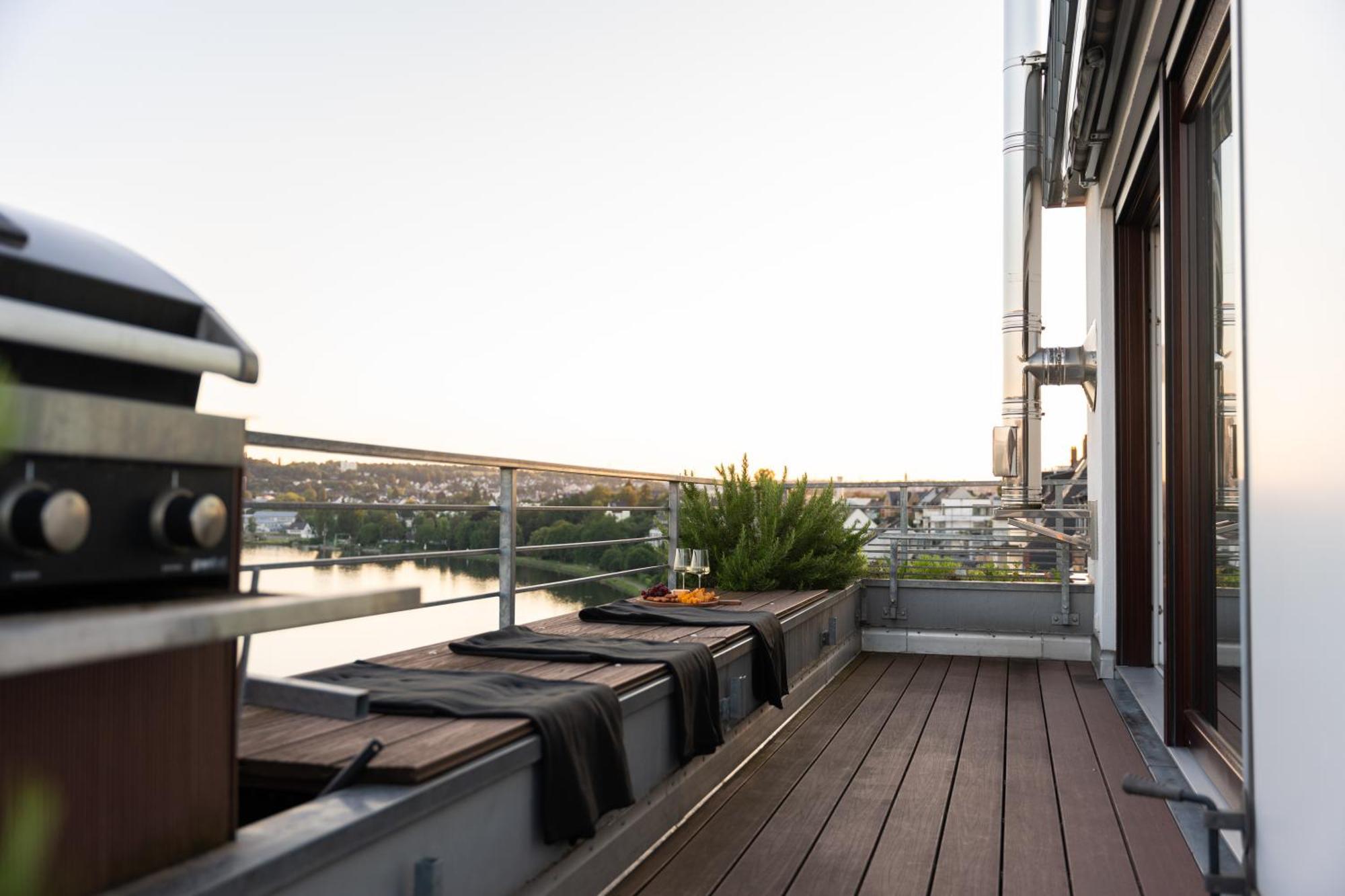 Penthouse Wohnung Mit Schoenem Moselblick In Metternich Koblenz  Exteriör bild